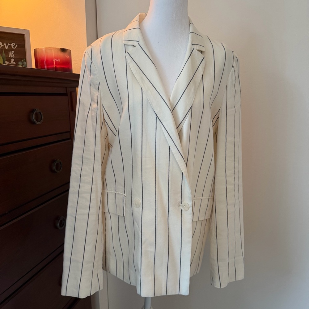 GAP Cream Blazer with Navy Pinstripes
